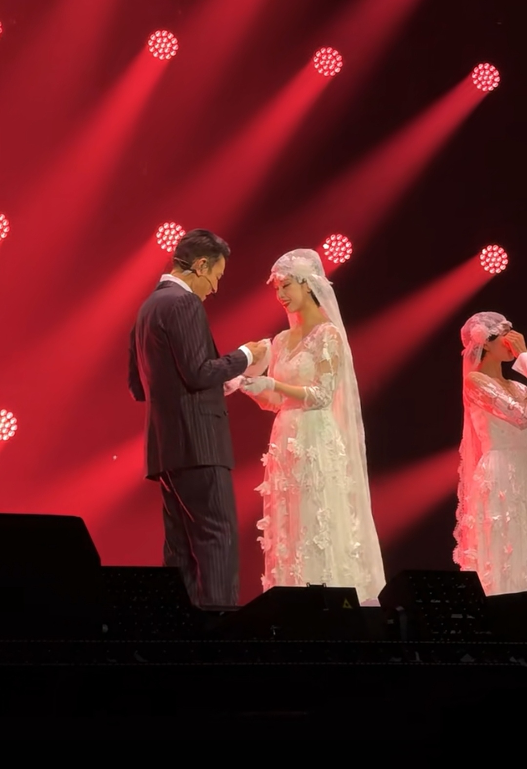 九游-关于JackeyLove回归赛场，战术调整首场状态亮眼，皇家马德里观众沸腾！的信息