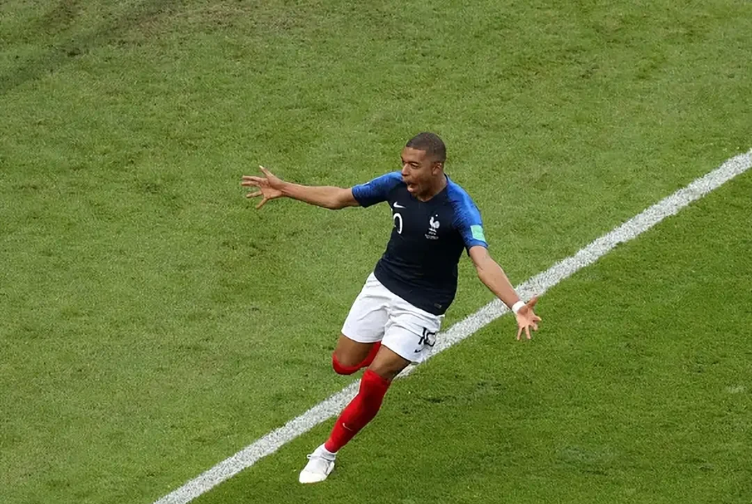 九游-姆巴佩迎来七赛季高光表现，篮网球迷沸腾！的简单介绍